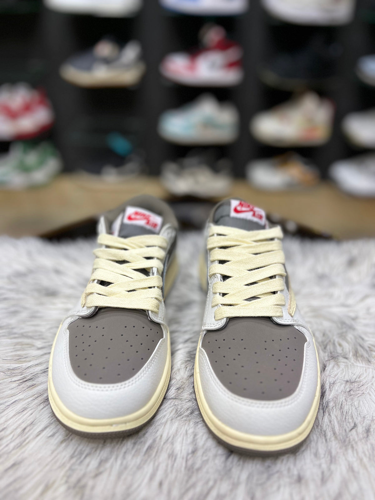 Travis Scott x Air Jordan 1 Low OG 'Reverse Mocha"