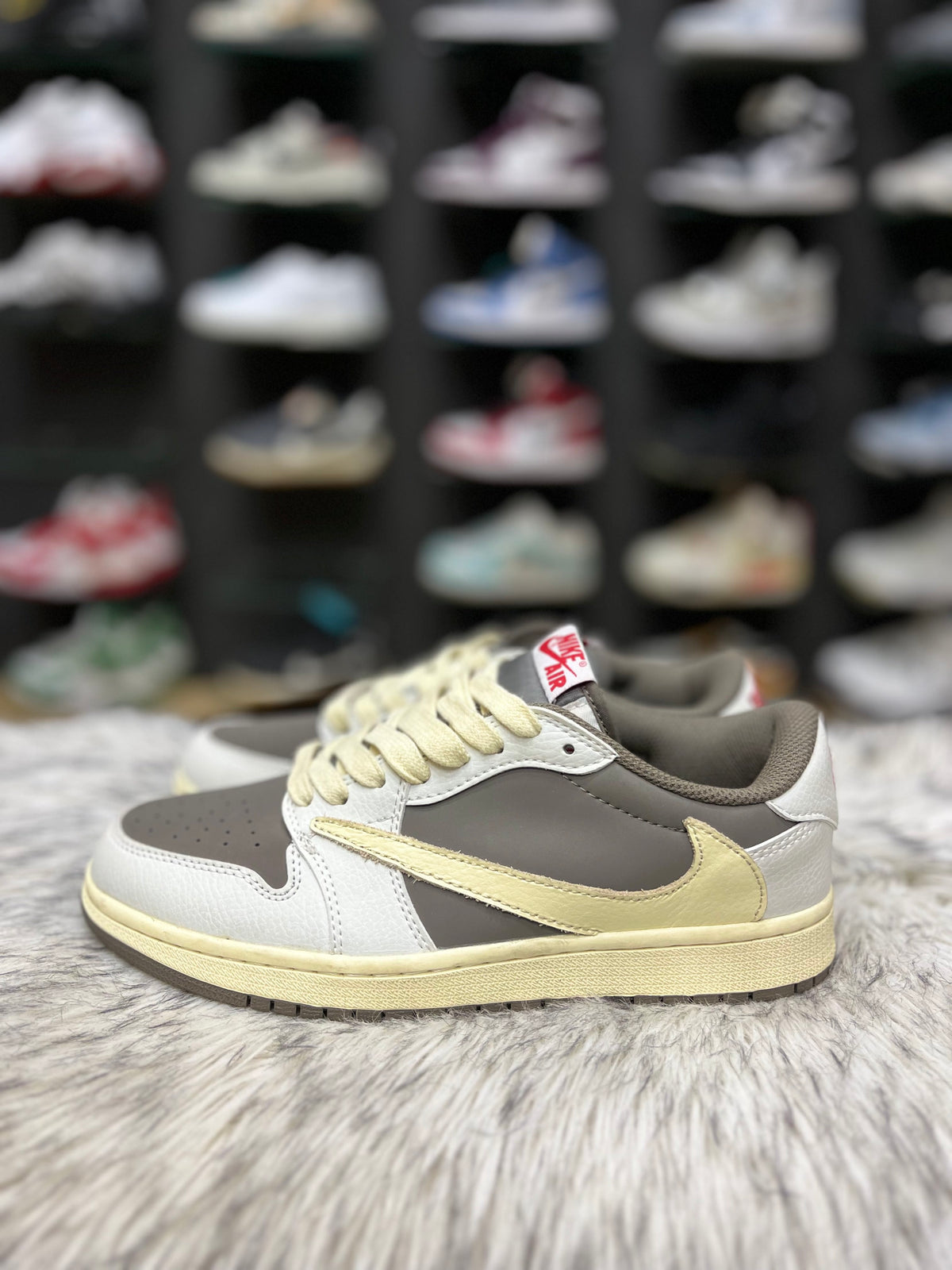 Travis Scott x Air Jordan 1 Low OG 'Reverse Mocha"
