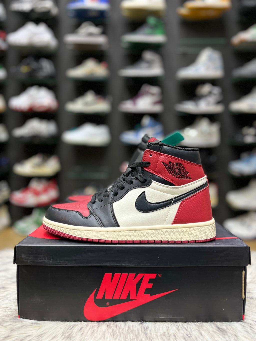 Air Jordan 1 Retro High OG 'Bred Toe'