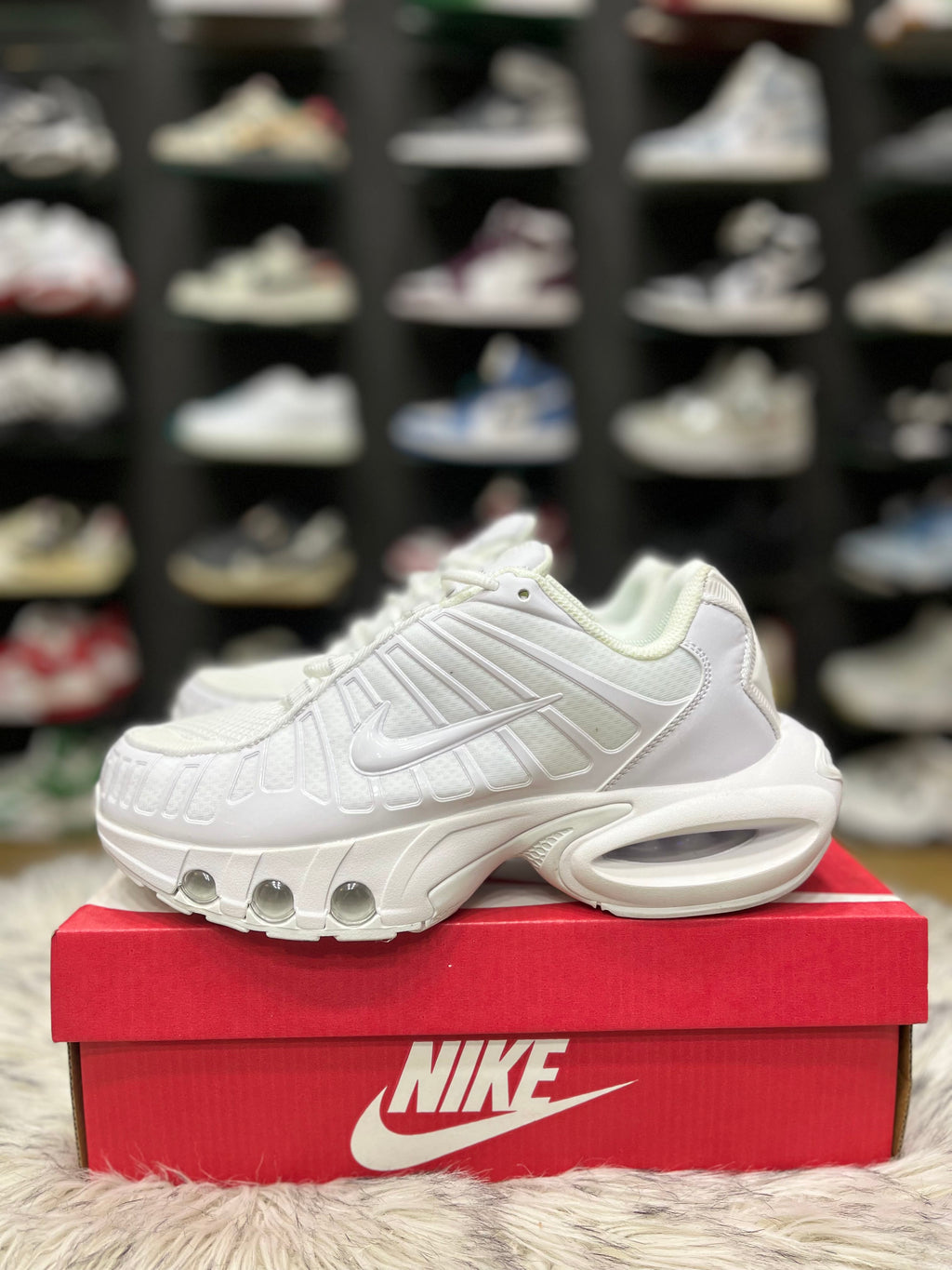 white Nike Air Max Tailwind IV sneakers