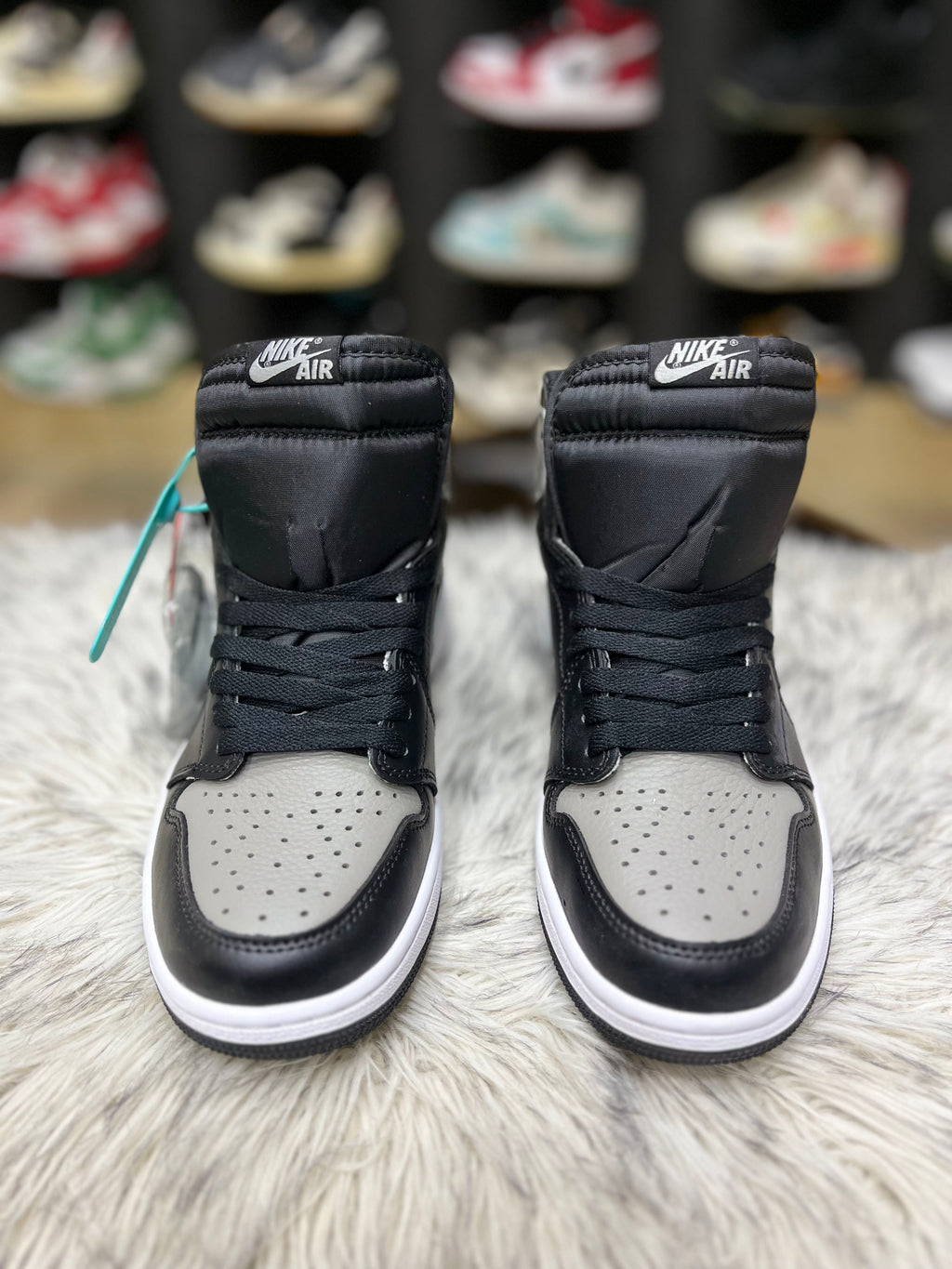 Air Jordan 1 Retro High OG 'Shadow'