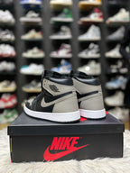 Air Jordan 1 Retro High OG 'Shadow'