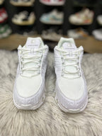 white Nike Air Max Tailwind IV sneakers