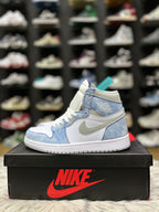 Air Jordan 1 Retro High OG 'Hyper Royal'