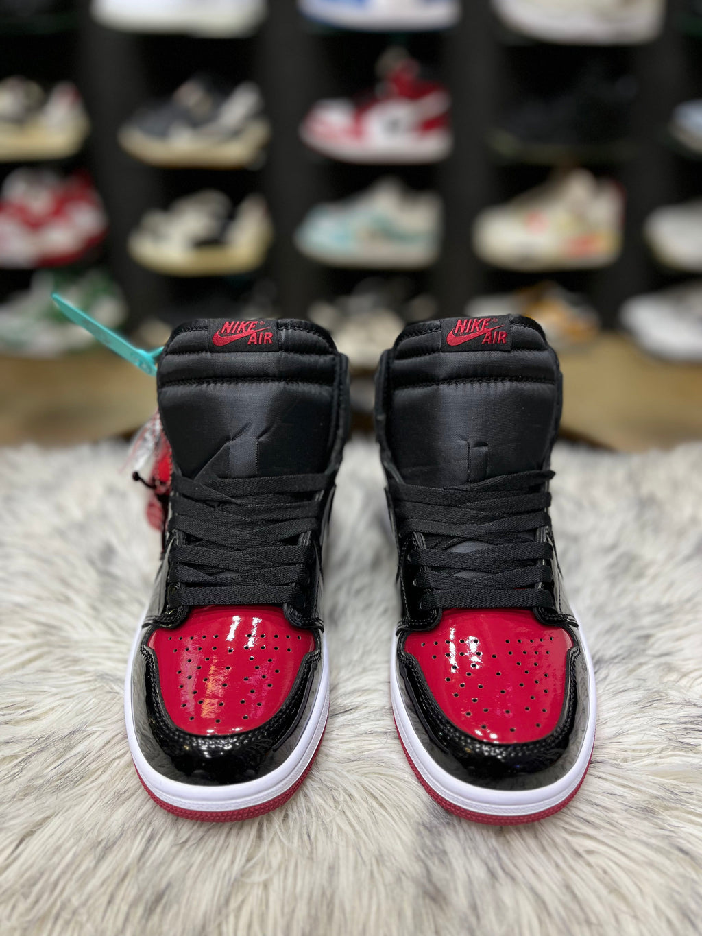 Air Jordan 1 Retro High OG Bred Patent