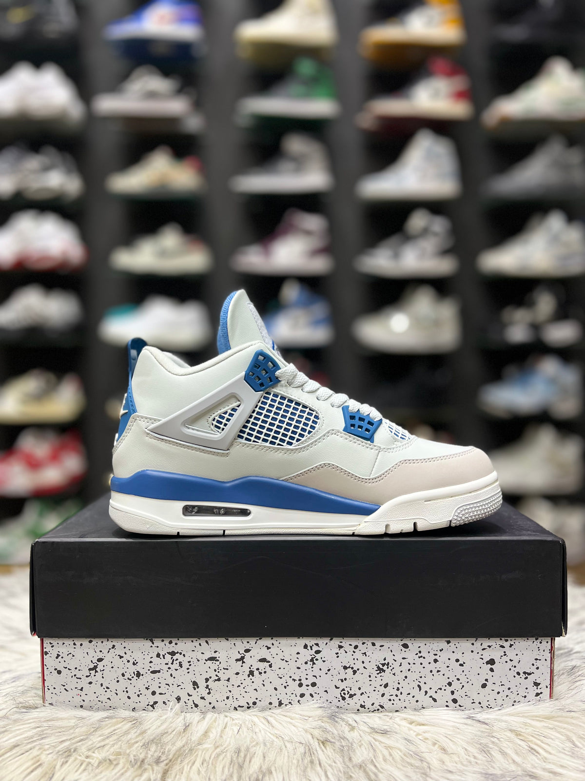 Air Jordan 4 Retro 'Military Blue'