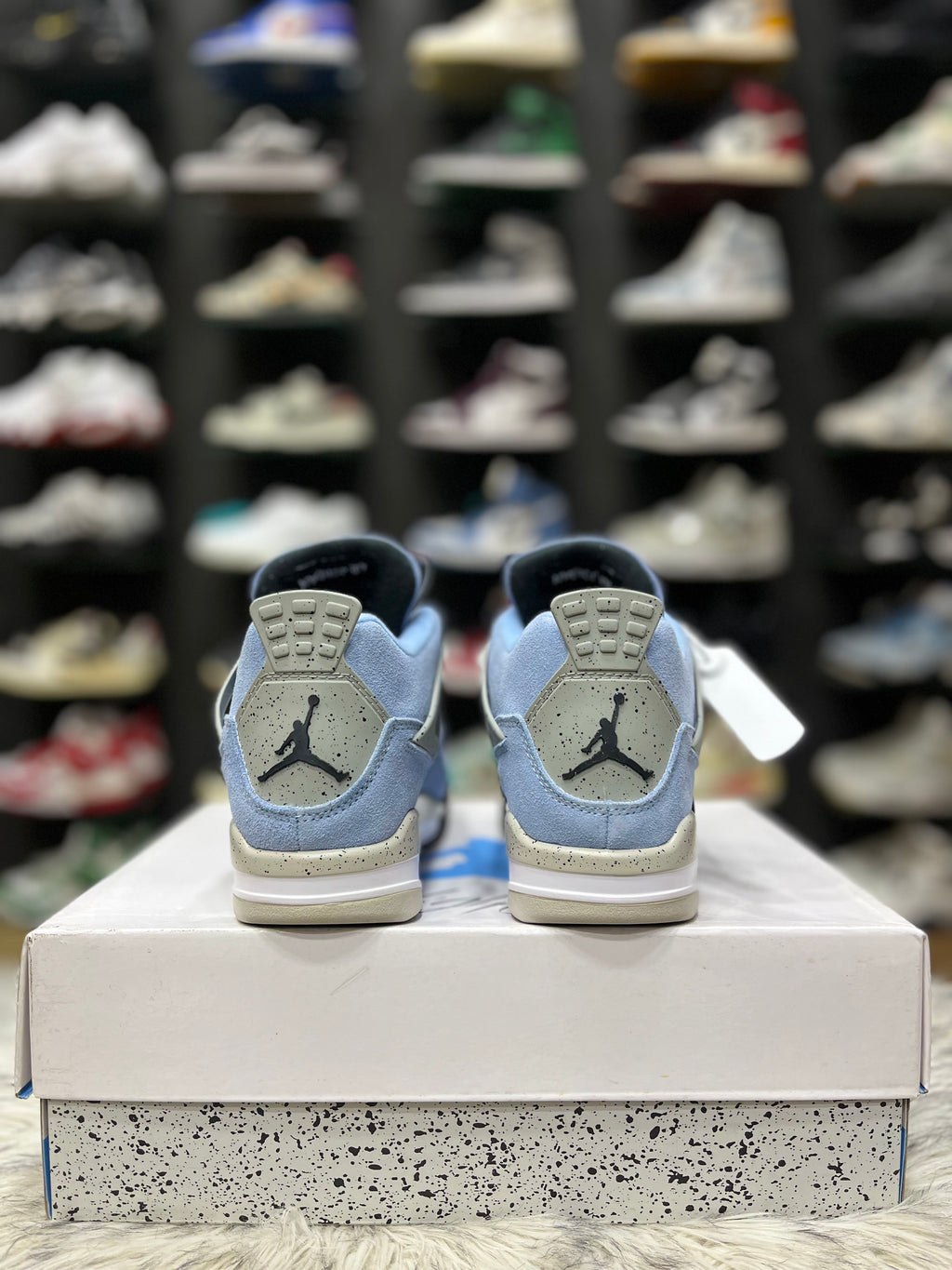 Air Jordan 4 Retro University Blue