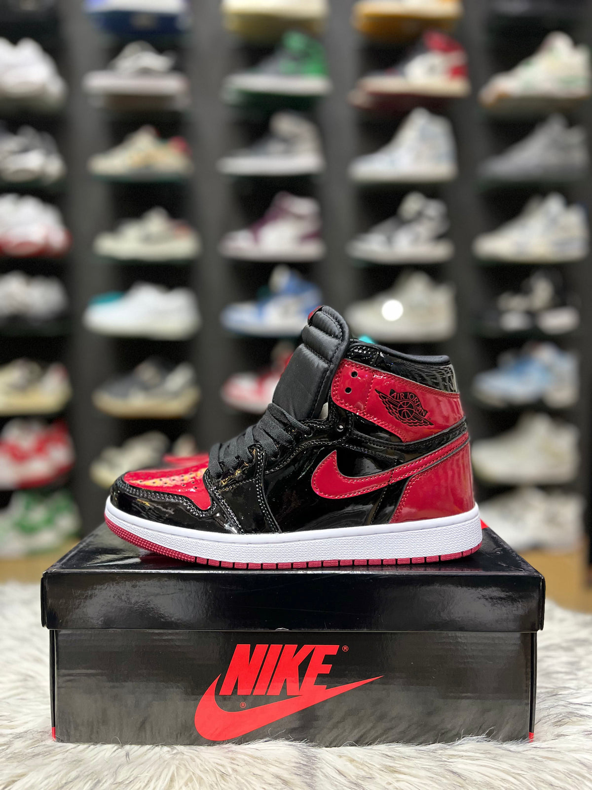 Air Jordan 1 Retro High OG Bred Patent