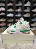 Air Jordan 4 Retro 'Pine Green'