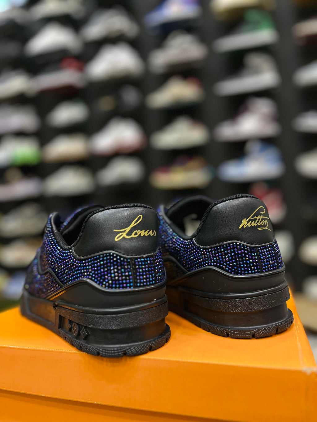 LV Trainer (Crystals) (Blue)