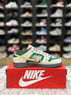 Nike SB Dunk Low x Stüssy "BMW M3" sneaker