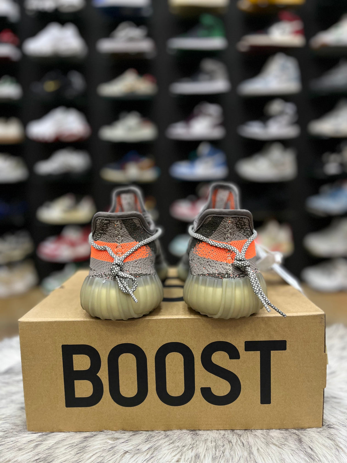 Adidas Yeezy Boost 350 V2 Beluga sneaker
