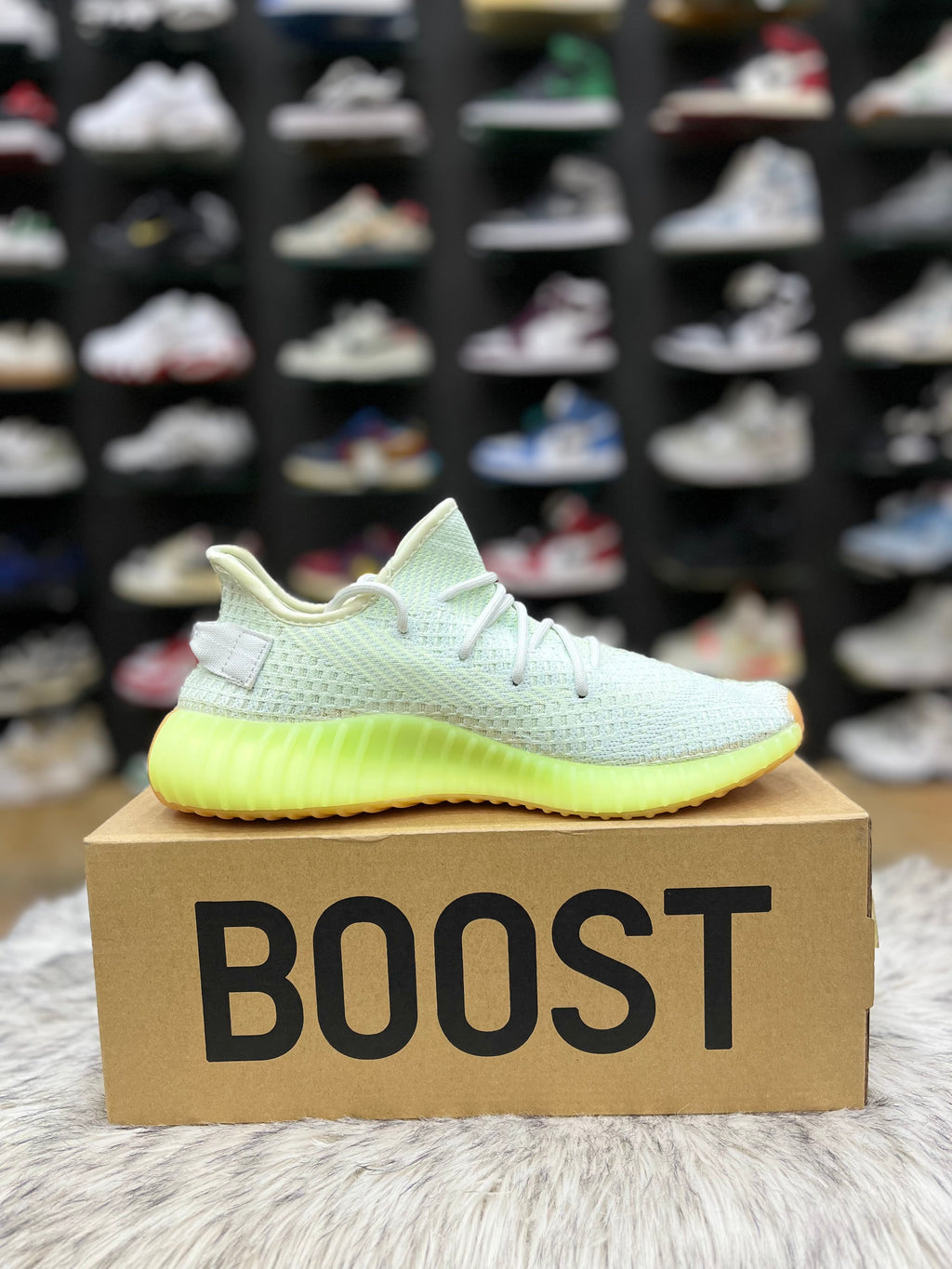 Adidas Yeezy Boost 350 V2 Hyperspace sneaker