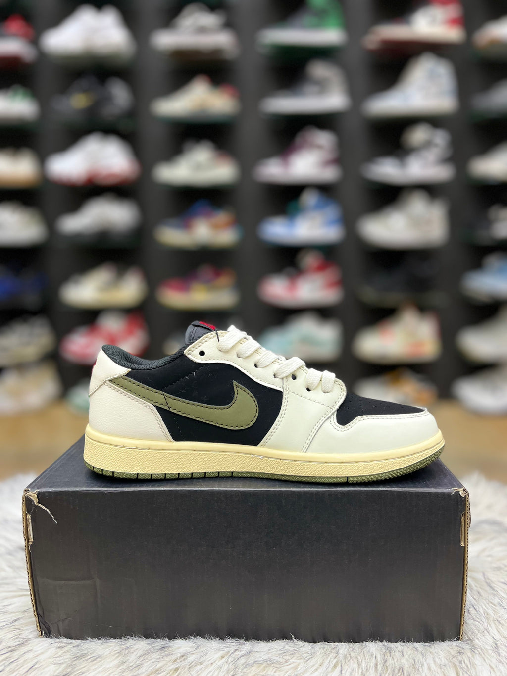Travis Scott x Air Jordan 1 Low OG 'Olive' sneaker,