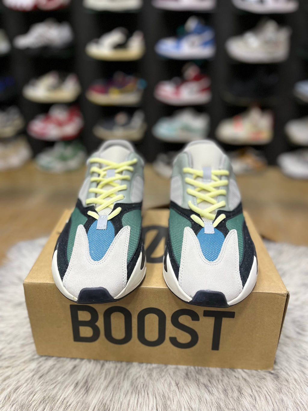 Adidas Yeezy Boost 700 sneaker