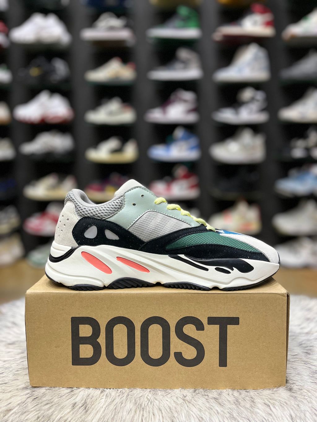 Adidas Yeezy Boost 700 sneaker