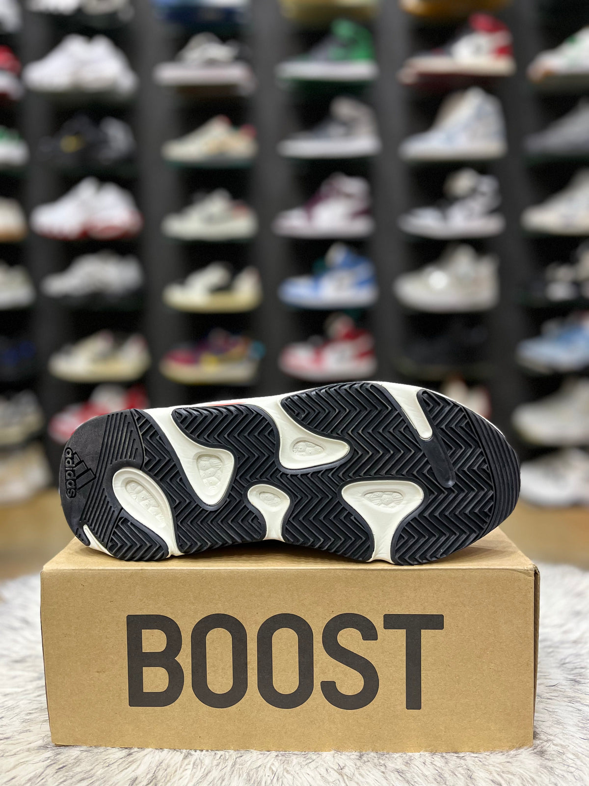Adidas Yeezy Boost 700 sneaker