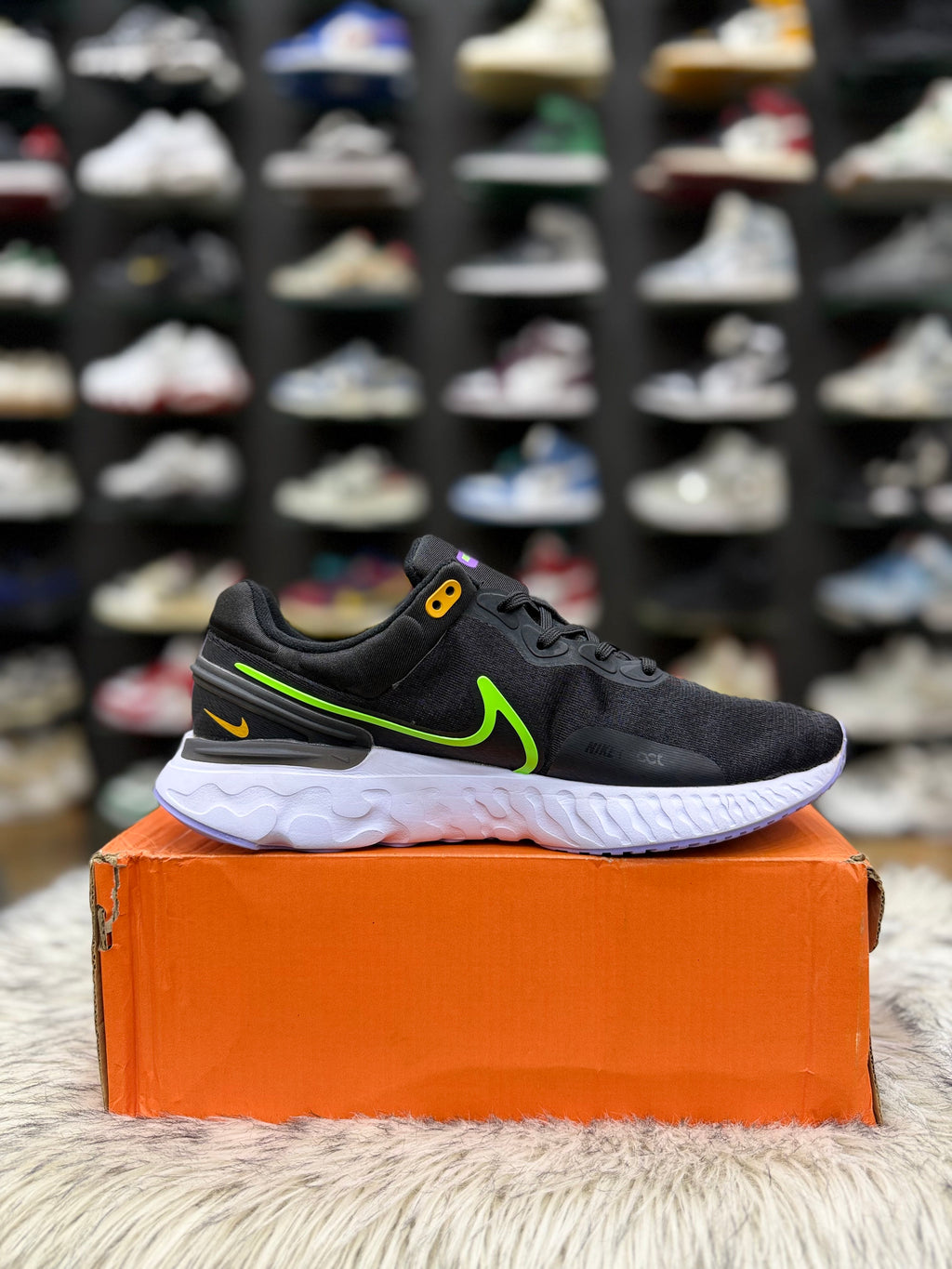 Nike React Miler 3 Green and Black