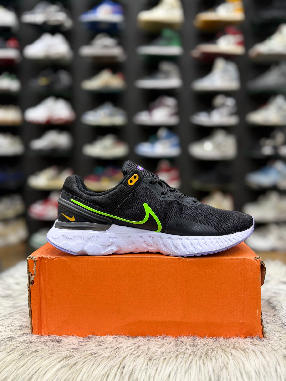 Nike React Miler 3 Green and Black
