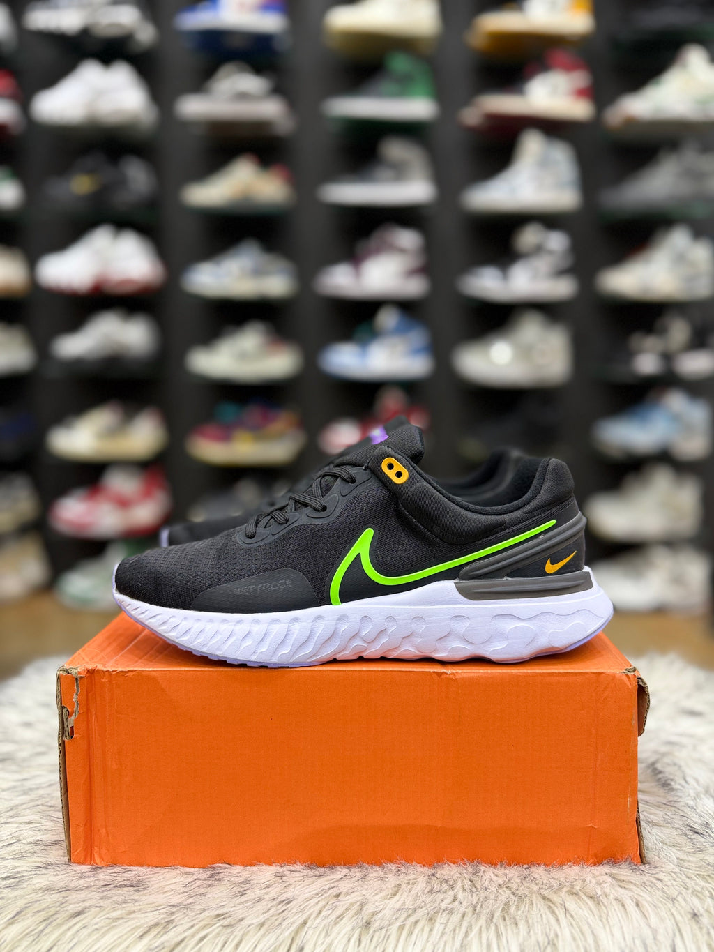 Nike React Miler 3 Green and Black